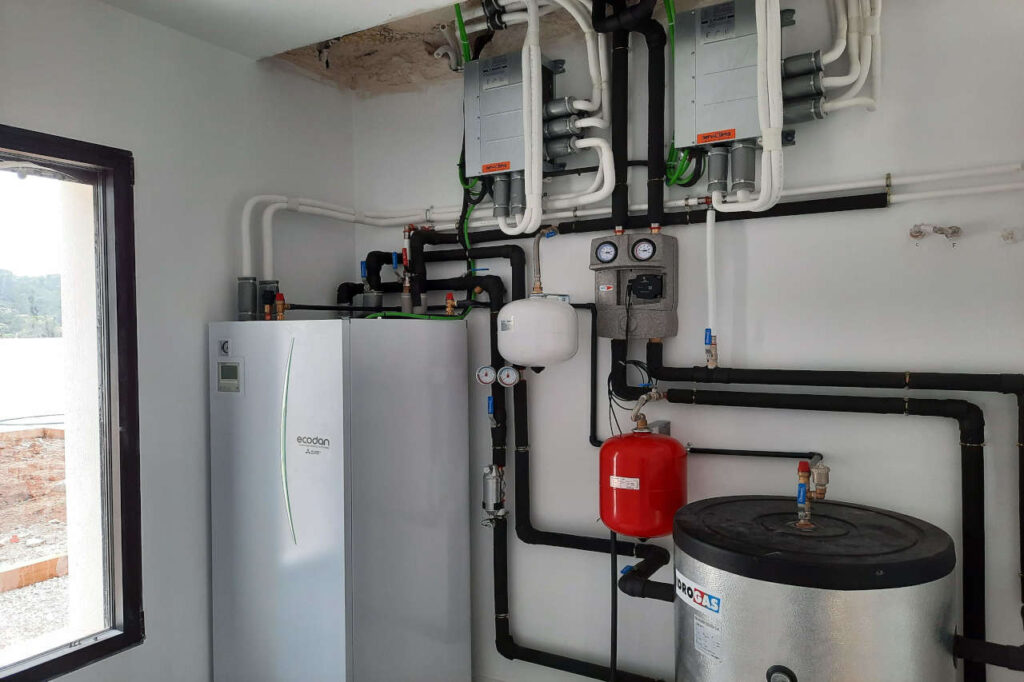 aerotermia sala maquinas 1024x682 1